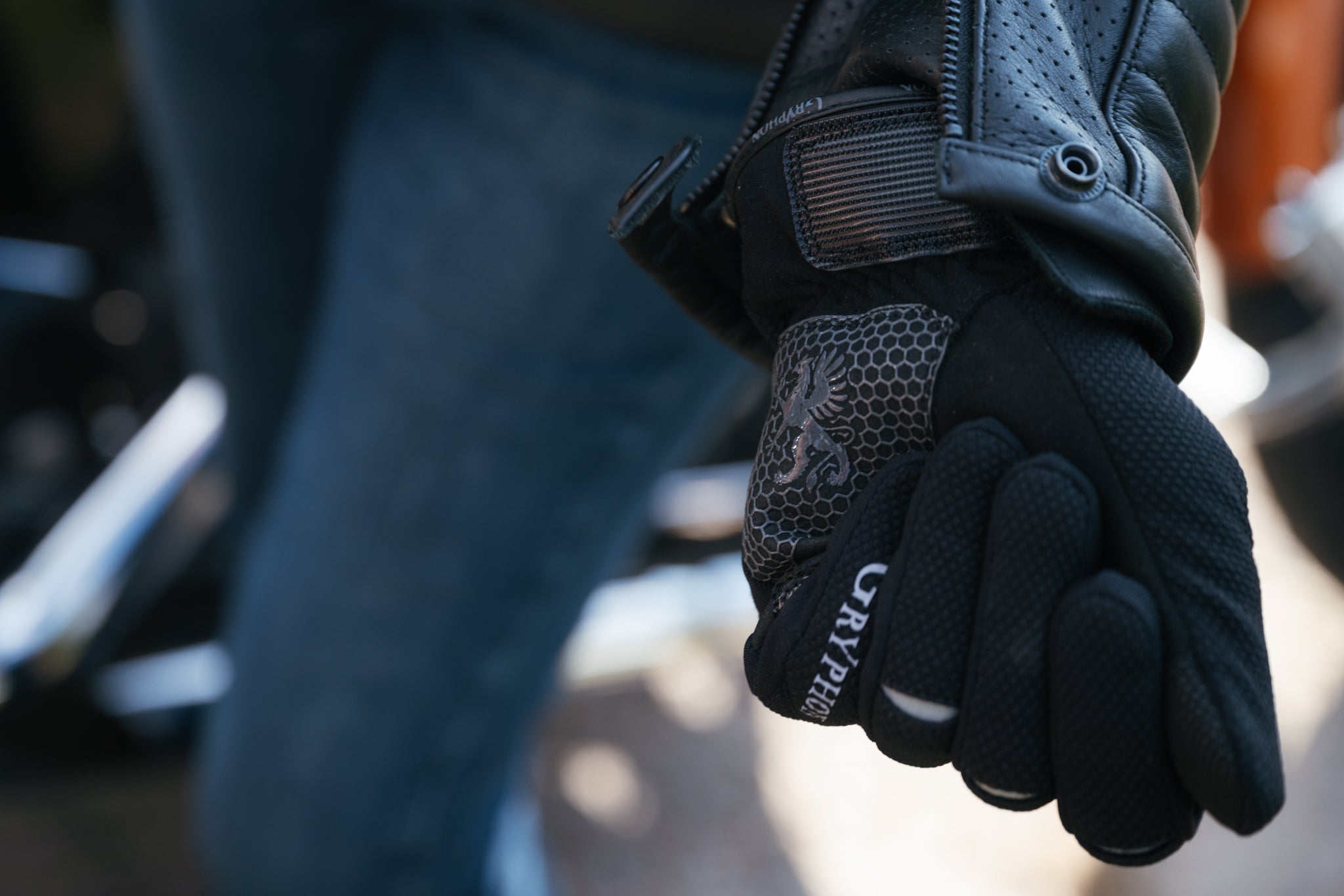 Shadow Gloves