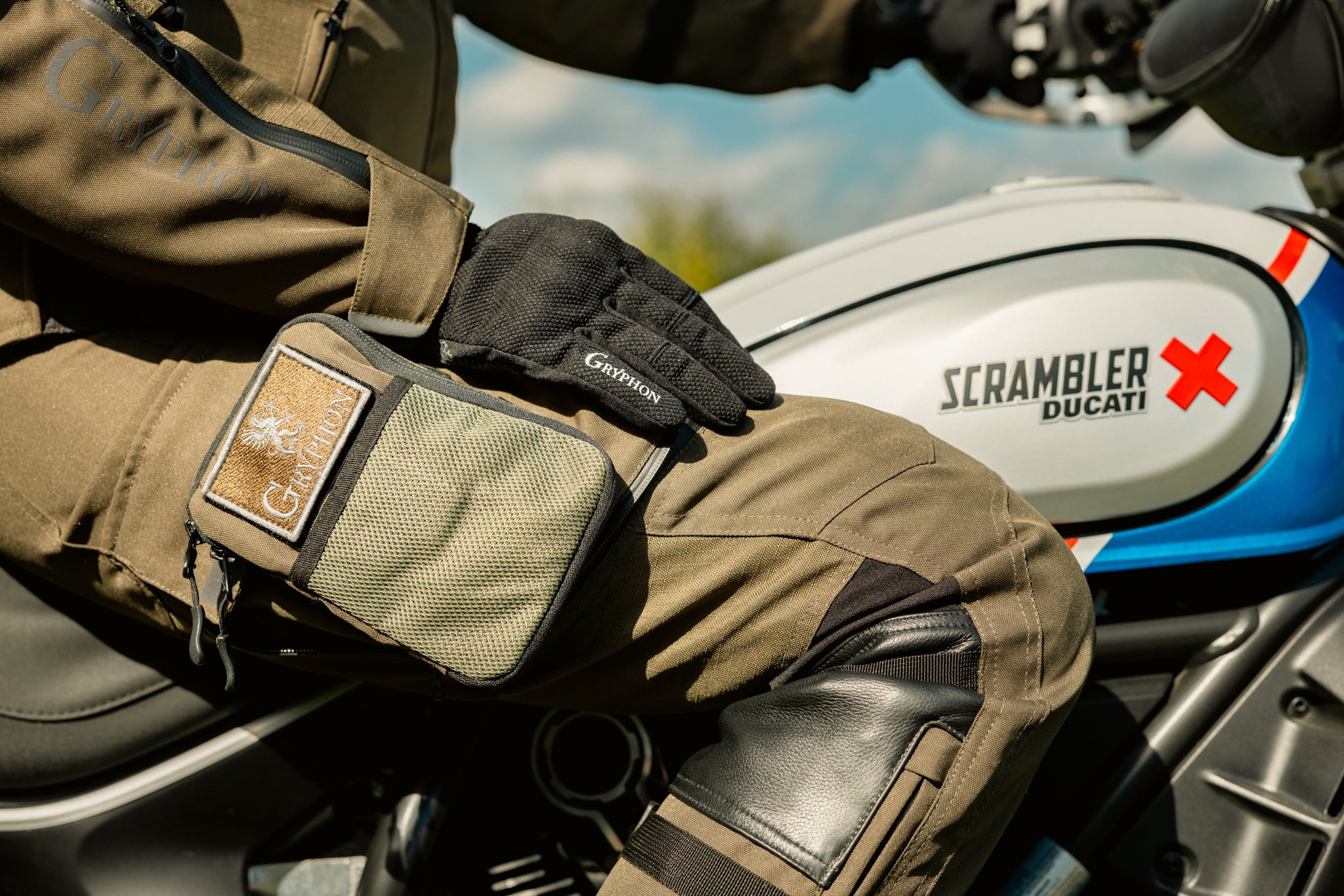 Tactical Trail Pouch